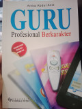 GURU  Profesional Berkarakter