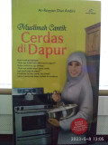 Muslimah Cantik Cerdas di Dapur