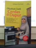 Muslimah Cantik Cerdas di Dapur